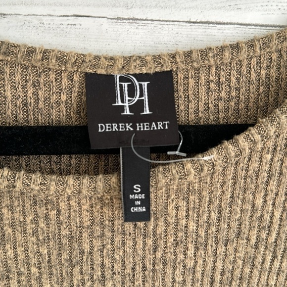 Derek Heart Ribbed Mini Flow Long Sleeve Dress | SIZE S - Picture 6 of 6